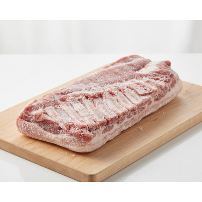 Poitrine de porc désossée saumuré, 20 kg environ, congelée